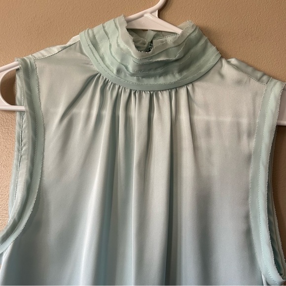 NWT Idem Ditto Seafoam Green Satin High Neck Tank/Blouse Sieze Small - Picture 2 of 11